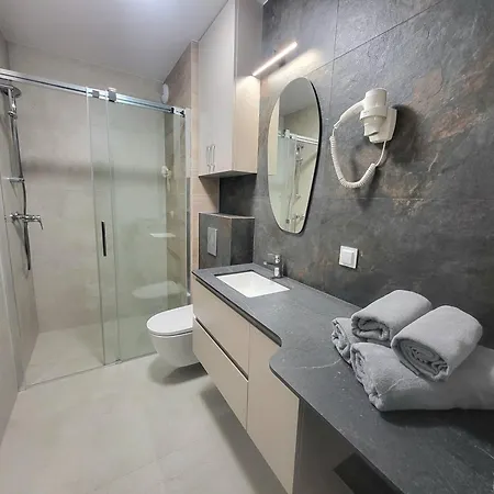 Lipowa Apartment